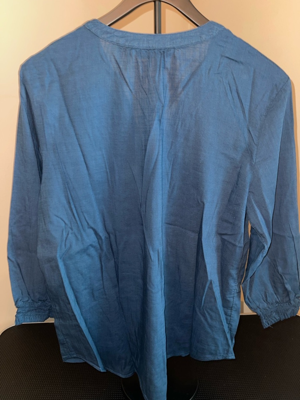 Blue Button-Front Lightweight Blouse - Picture 3 of 3